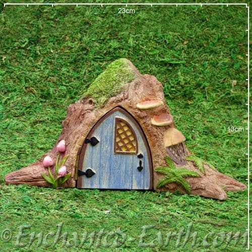 Vivid Arts Miniature World - Opening Fairy Garden Tree Trunk Fairy Door